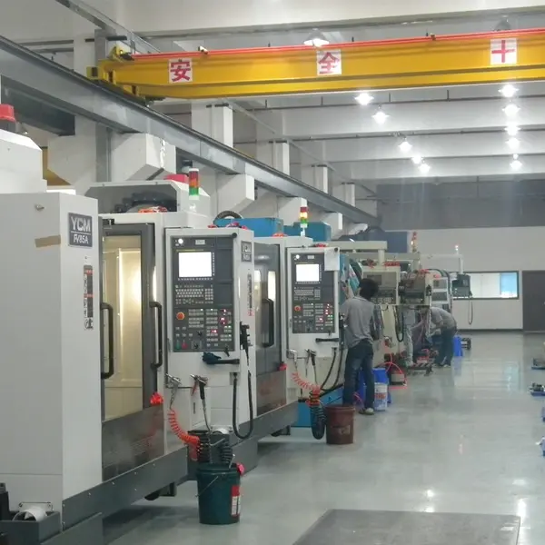 Stampaggio a iniezione hardware